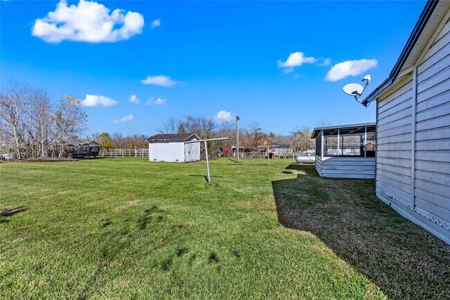 Building Photo - 1407 Bess Rd