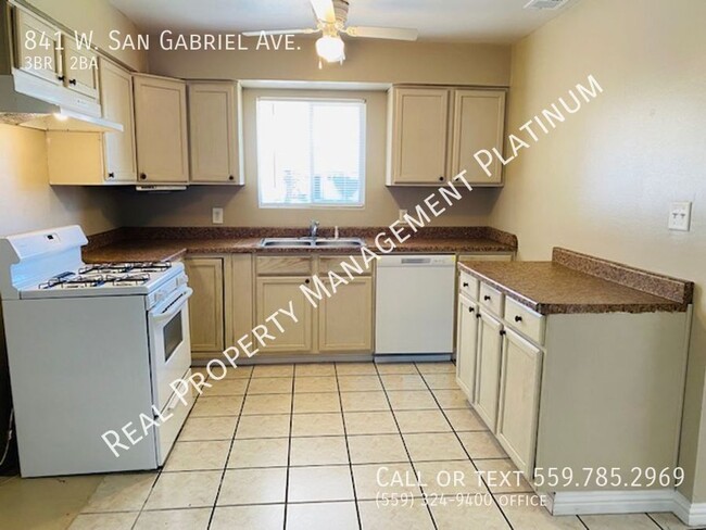 Building Photo - $2,045 Shaw & Willow, 3 Bedroom Home - W. ...