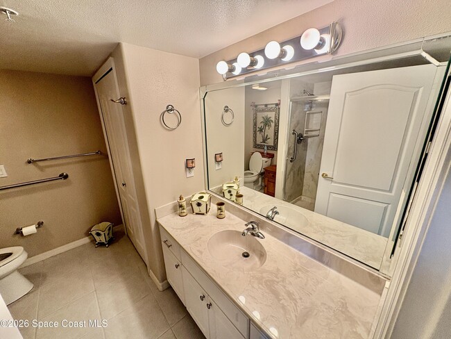 Building Photo - 8934 Puerto Del Rio Dr