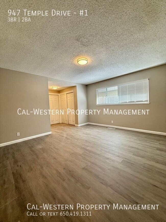 Building Photo - 947 Temple Dr