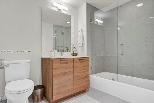 Building Photo - 16385 Biscayne Blvd