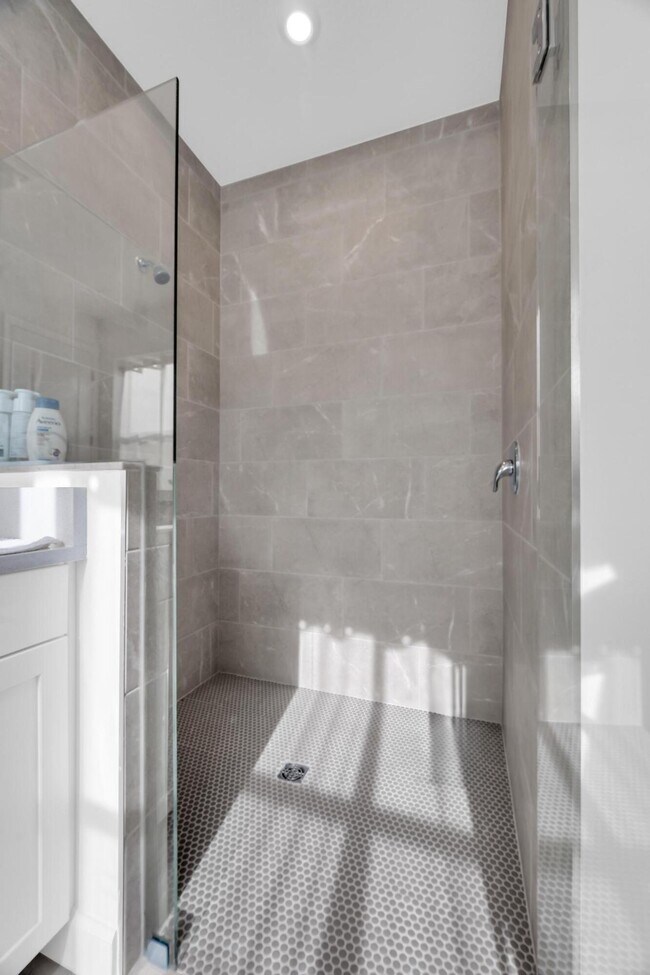 Building Photo - 9060 Remy Ln