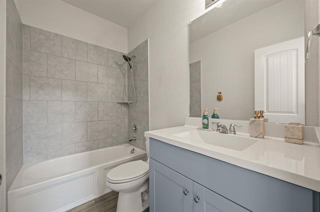 Building Photo - 2333 Copal Dr