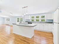 Building Photo - Charming 2-Bedroom near Gypsy Hill Park