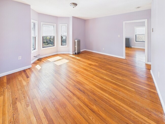 Building Photo - 1015 Hyde Park Ave