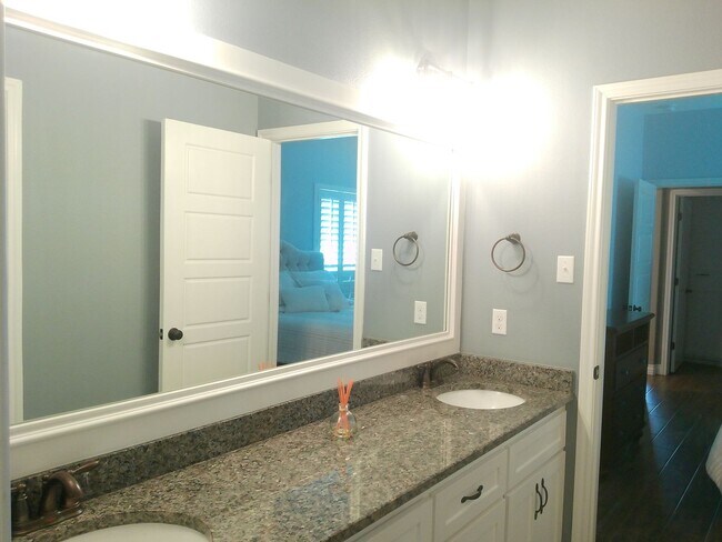 Building Photo - 8206 Big Bend Dr