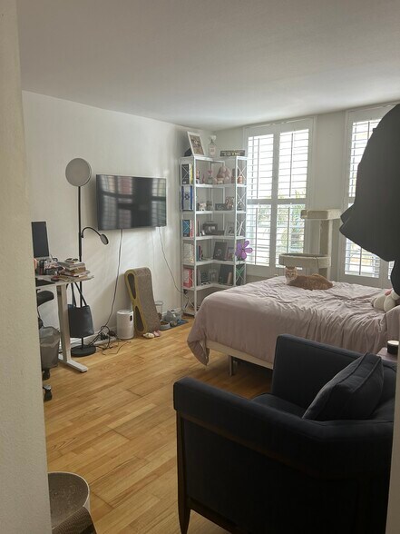 Building Photo - 1270 Cleveland Ave