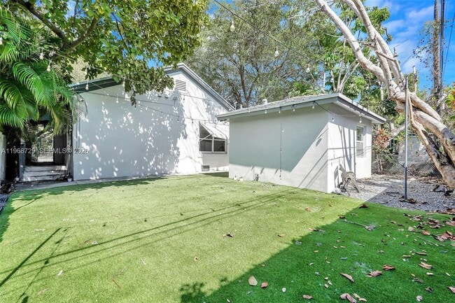 Building Photo - 52 NW 47th St