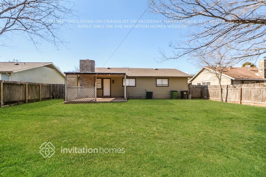 Building Photo - 1607 Remuda Cir