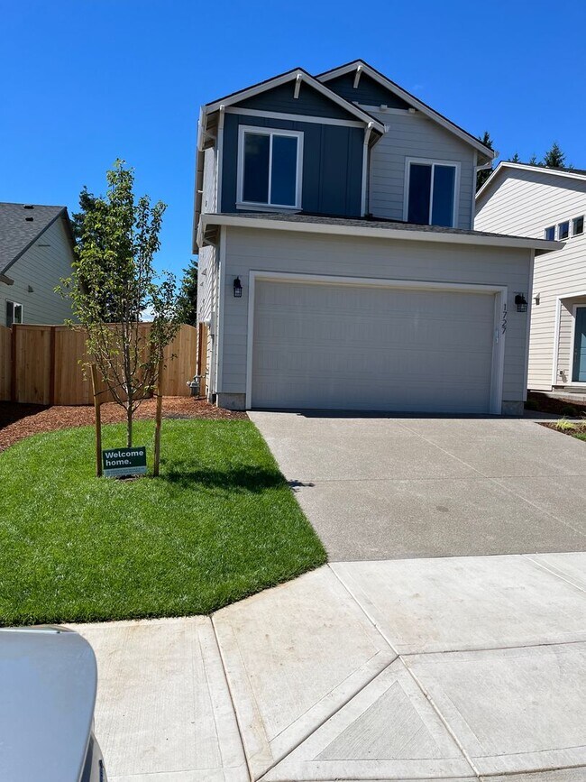 Building Photo - New Home in the Desirable Millican Creek D...