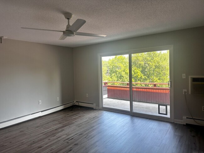 Building Photo - 64 Oxbow Dr