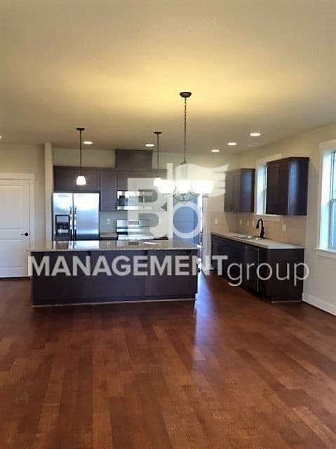 Building Photo - Beautiful Home in Bethany/NW Portland with Full access to Pool & Rec Center!