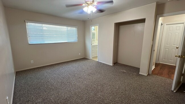 Building Photo - West Lancaster Home