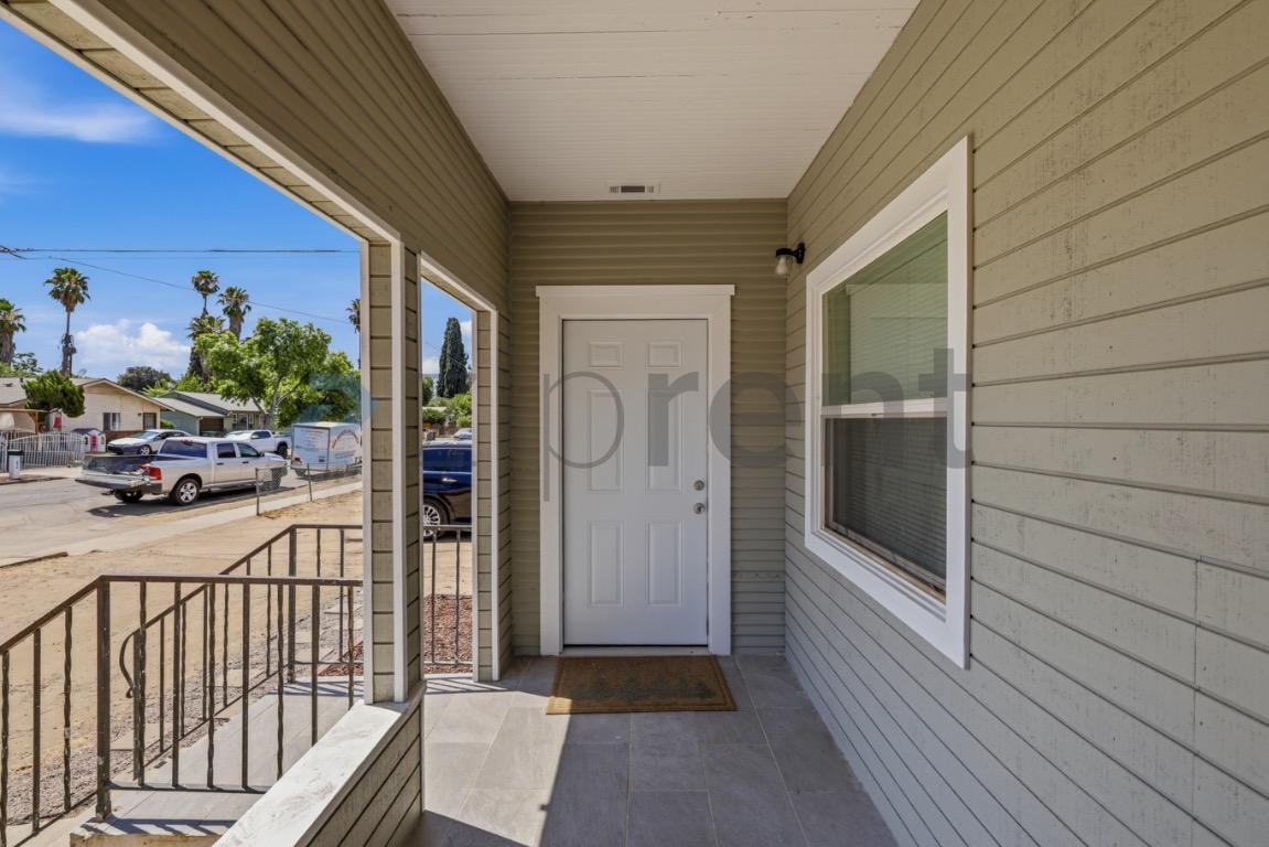 Building Photo - Unit