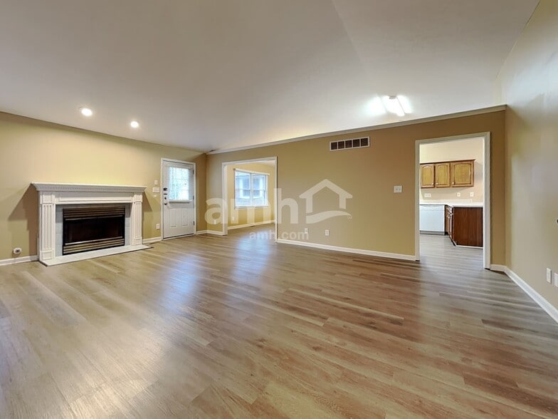 Building Photo - 510 Arlington Dr