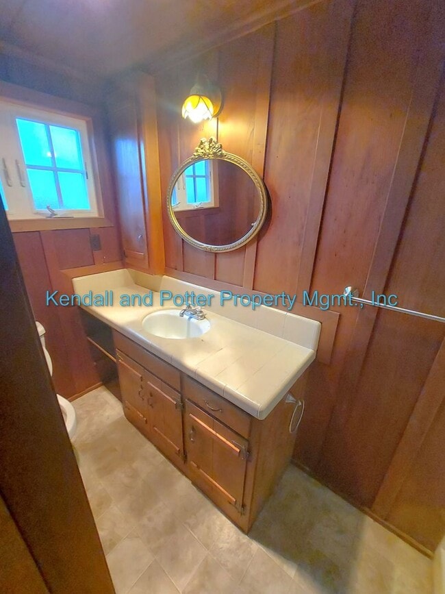 Building Photo - Amazing Beach House Near Twin Lakes Beach!!