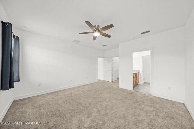 Building Photo - 1800 Noel Pl