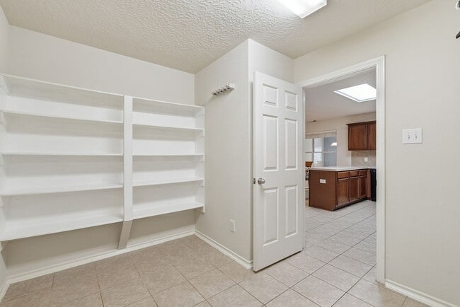 Building Photo - 13407 Barton Meadow Ln