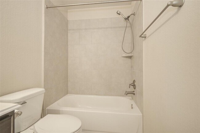 Building Photo - 7238 Thelfor Ct