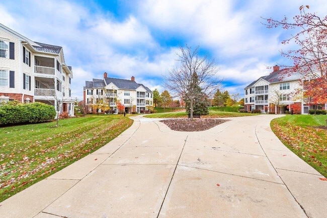 Building Photo - 854 W Summerfield Gln Cir