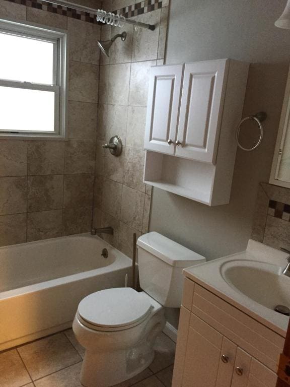 Building Photo - 205 Argus Dr