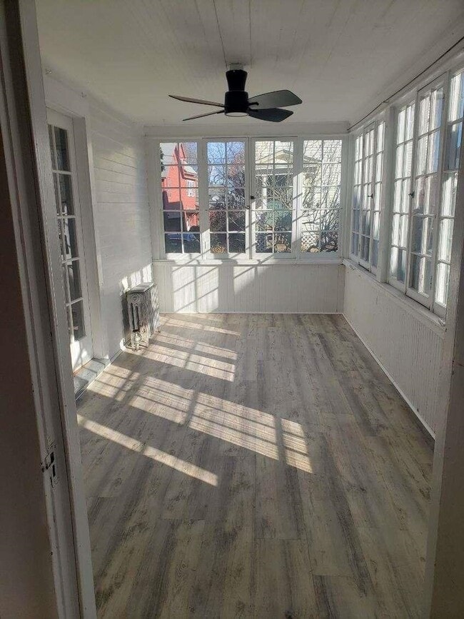 Building Photo - 5 Perry Ave