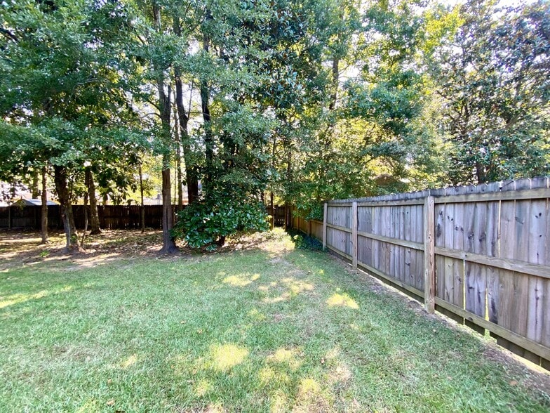 Building Photo - 771 Wesley Ave