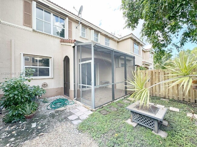 Building Photo - 202 Riverwalk Cir