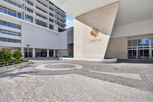 Building Photo - 153 N Seabreeze Blvd