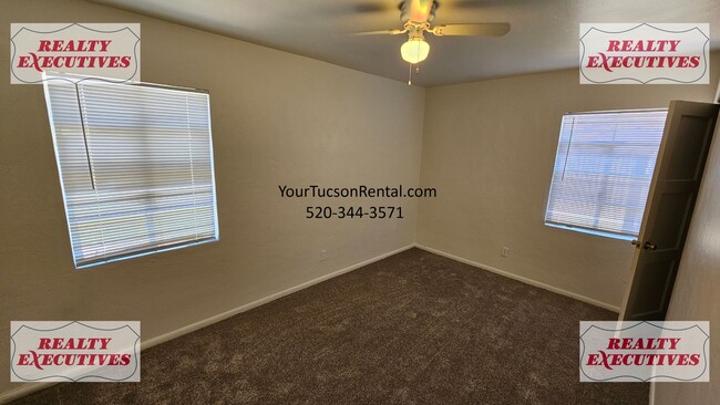 Building Photo - Silverlake Rd & Aviation Rd 3 Bedroom 1 ba...