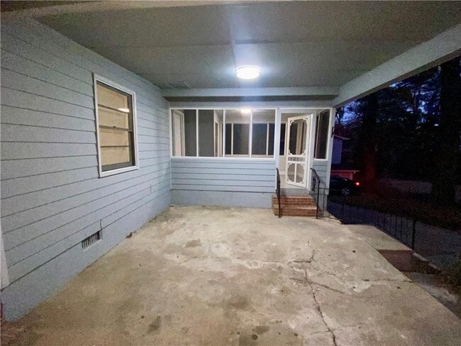 Building Photo - 108 Lambert Dr