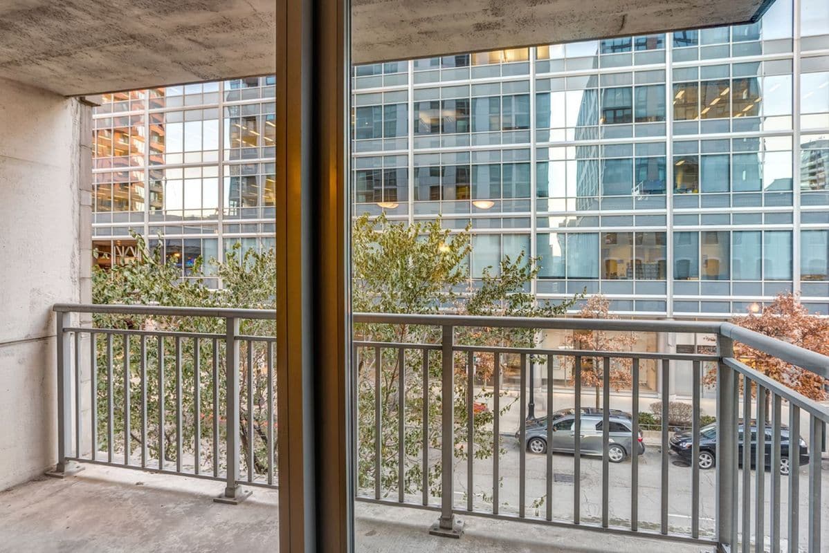 Building Photo - 180 N Jefferson St