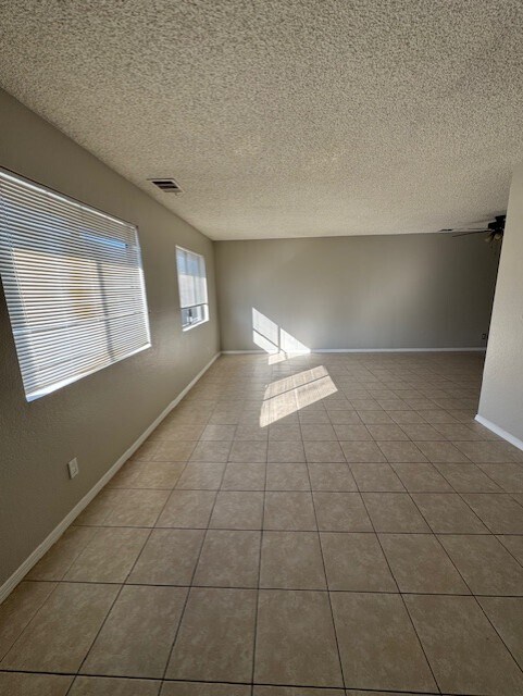 Building Photo - 5542 Orange Ave