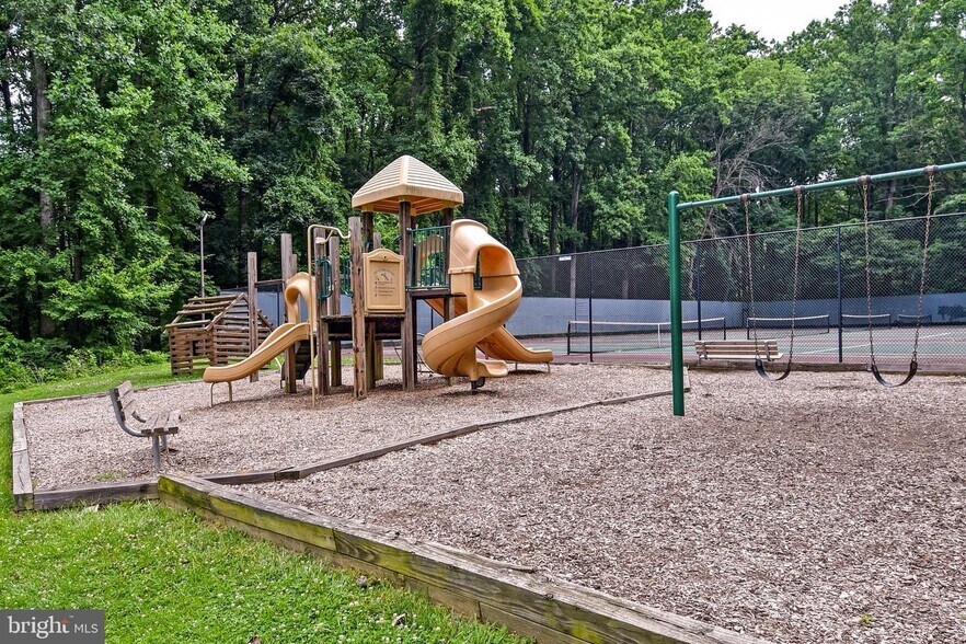 Building Photo - 12415 Braxfield Ct