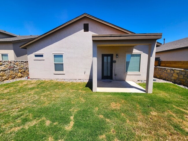 Building Photo - 7039 Chaco St