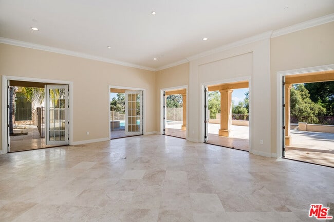 Building Photo - 17390 Tramonto Dr