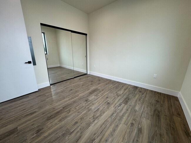 Building Photo - Brand new 2 Bed 2 Bath Unit in the Heart of PB
