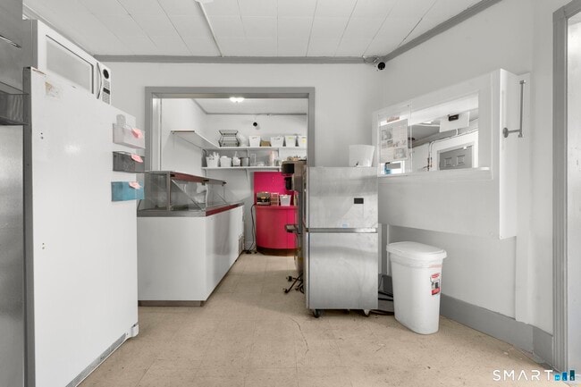 Building Photo - 712 Madison Ave