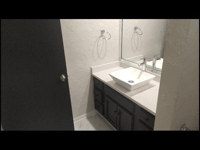 Building Photo - 401 Club Rd