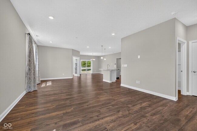 Building Photo - 9073 Lieven St