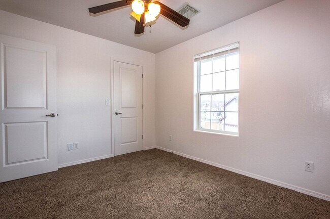 Building Photo - 13011 E Cobb Ct