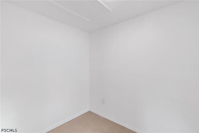 Building Photo - 6511 Royal Woods Dr