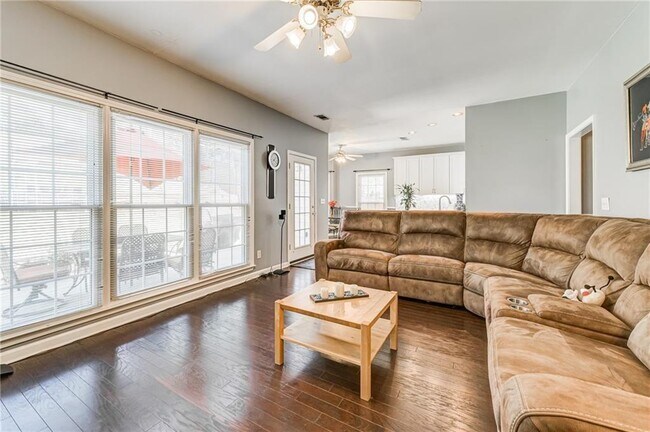 Building Photo - 2847 Lowe Ct