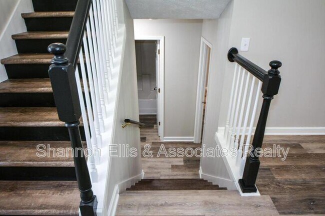 Building Photo - 4209 Reeshemah St