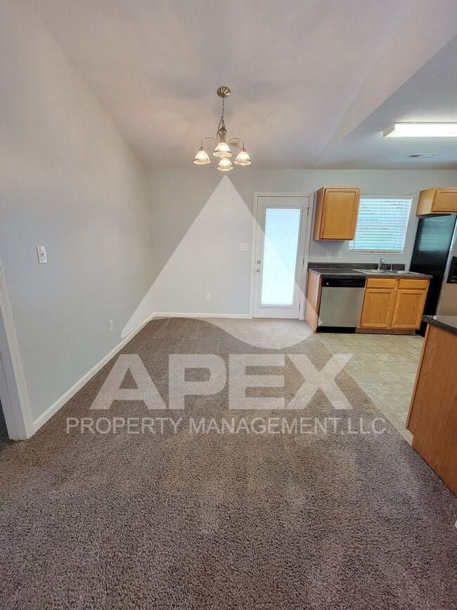 Building Photo - WEST KNOXVILLE!! - Beautiful 2 Bd 2-Ba Single Family home in the Village at Bearden!