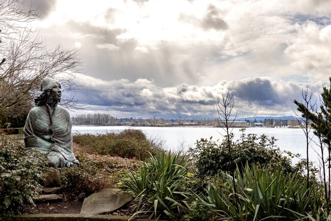 Building Photo - RIVERSIDE TOWNHOMES - BRAND NEW!