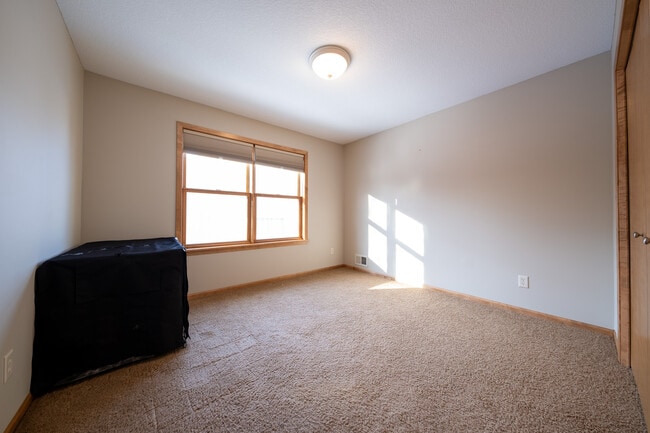 Building Photo - 572 Danube Ave