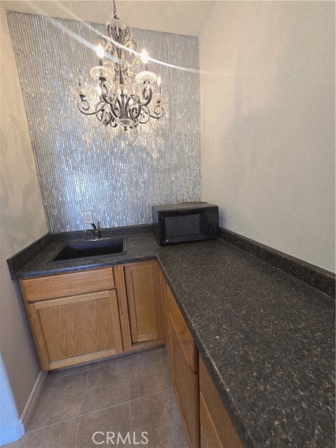 Building Photo - 515 S Helberta Ave