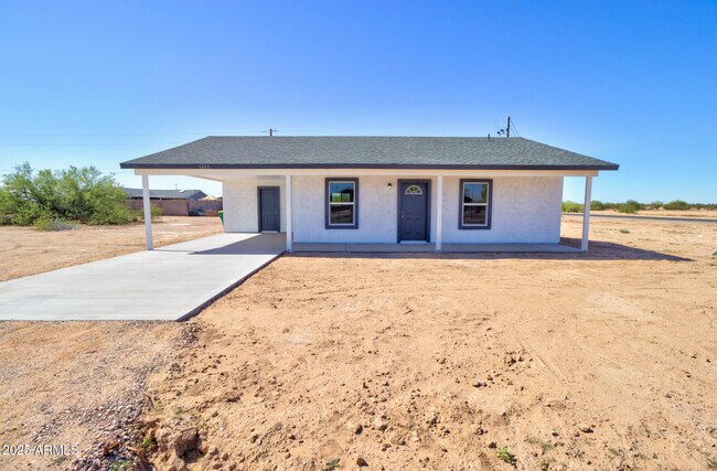 Primary Photo - 3485 W Paraiso Dr