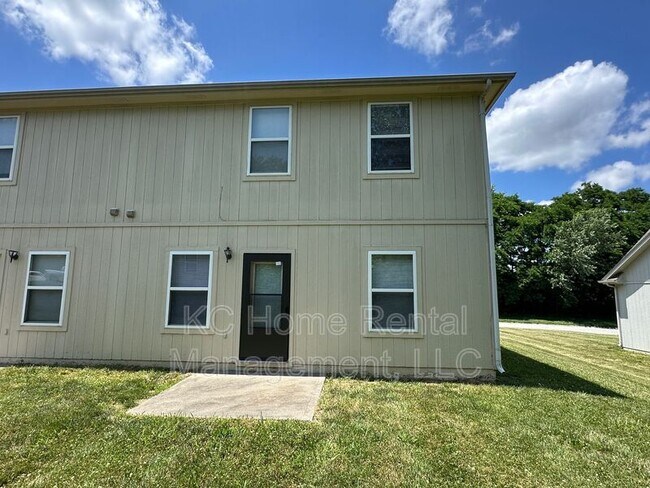 Building Photo - 1957 N 80th Ct